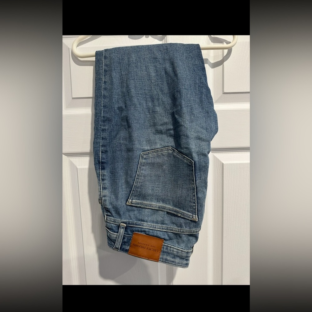 Lucky Brand Relaxed Blue Jeans with Distressed Look